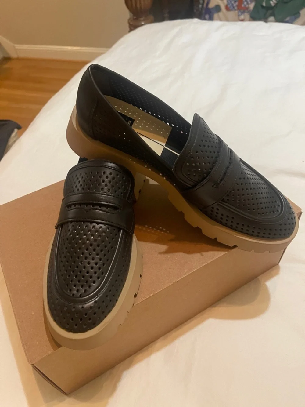 Dolce vita black soft leather perforated lug sole lisfers msrp $130 new 9.5m